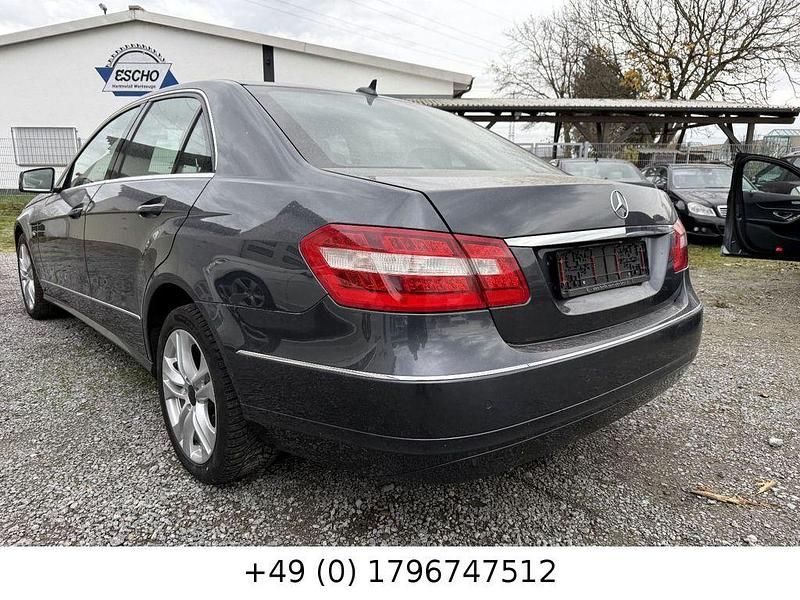 Gebraucht Mercedes E250 204 PS (150 kW) 2009 Grau Limousine