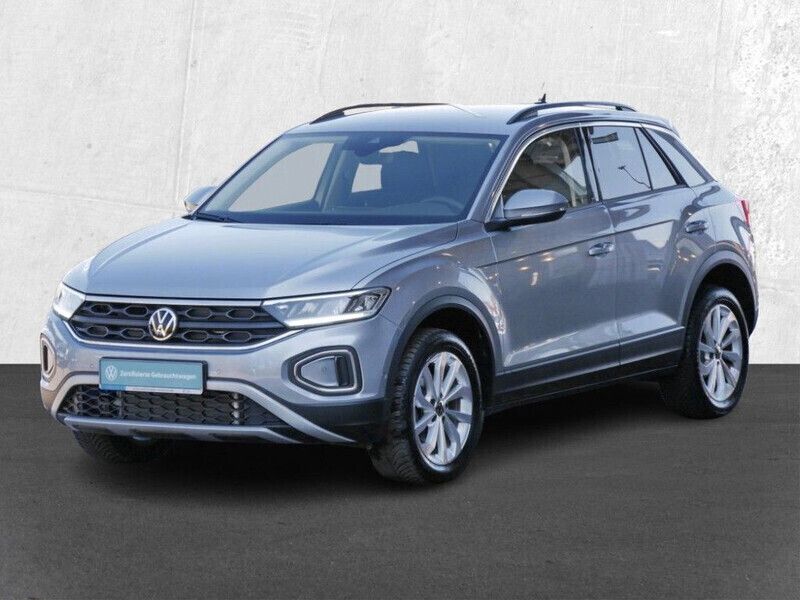 Pyritsilber metallic Gebraucht 2024 VW T-Roc Life SUV | 29.890 € (Fairer Preis) - Bild 1/4
