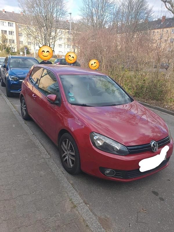 Rot Gebraucht 2009 VW Golf VI Kleinwagen | 2.500 € - Bild 1/4