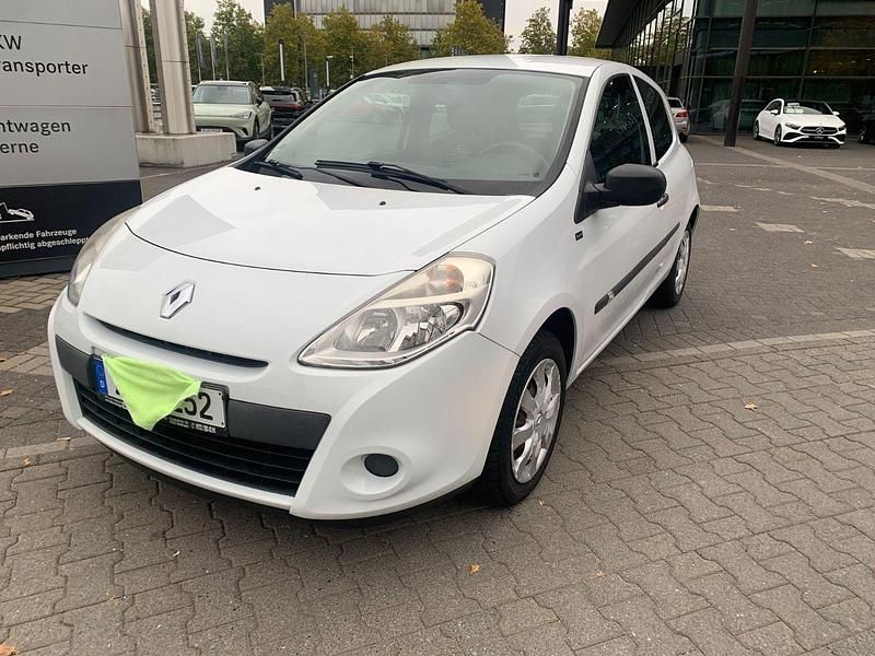 Gebraucht Renault Clio IV 75 PS (55 kW) 2012 Weiß Limousine