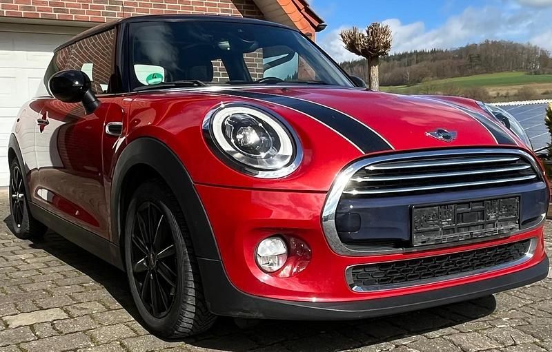 Gebraucht Mini Cooper D 116 PS (85 kW) 2017 Rot Kleinwagen