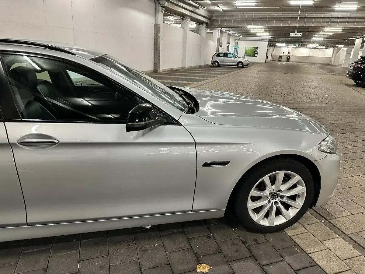 Gebraucht BMW 525 218 PS (160 kW) 2014 Silber Kombi
