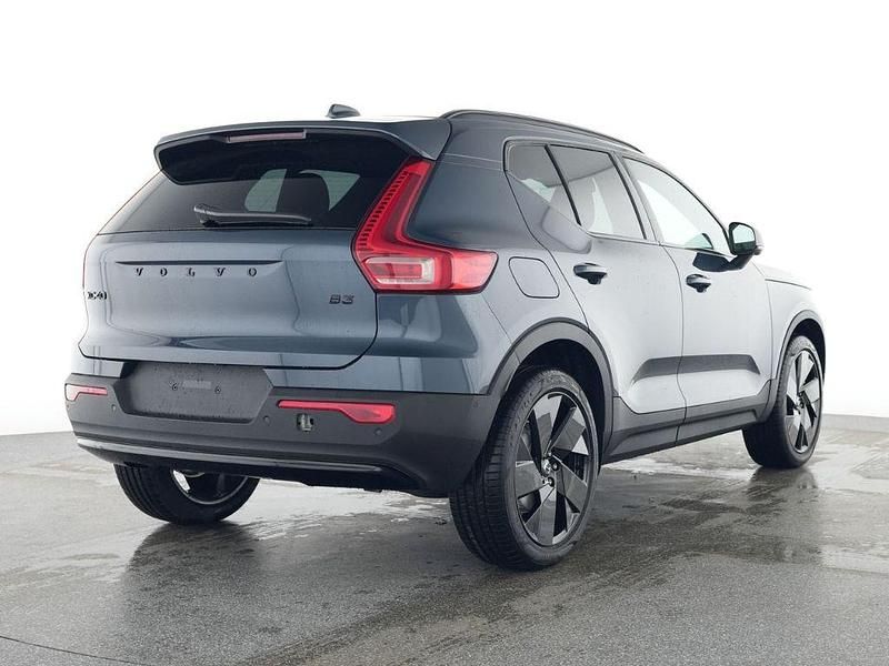 Gebraucht Volvo XC40 Plus 163 PS (119 kW) 2025 Denim blue / metallic SUV
