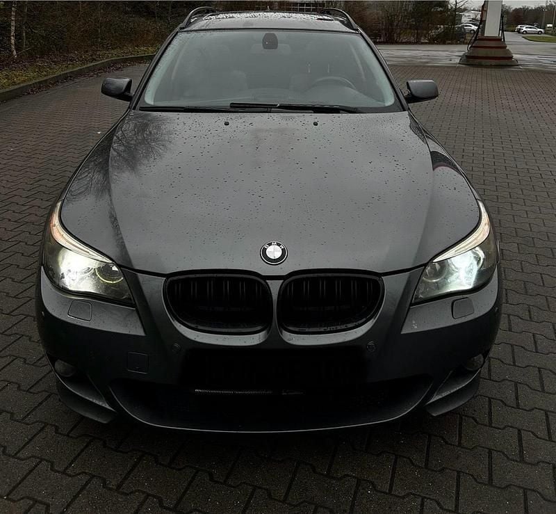 Grau Gebraucht 2005 BMW 525 M Sport Kombi | 3.399 € (Guter Preis) - Bild 1/4