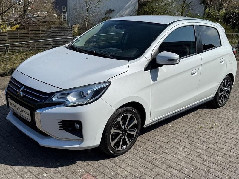 Weiß Gebraucht 2021 Mitsubishi Space Star Top Kleinwagen | 12.790 € (Fairer Preis) - Bild 1/4