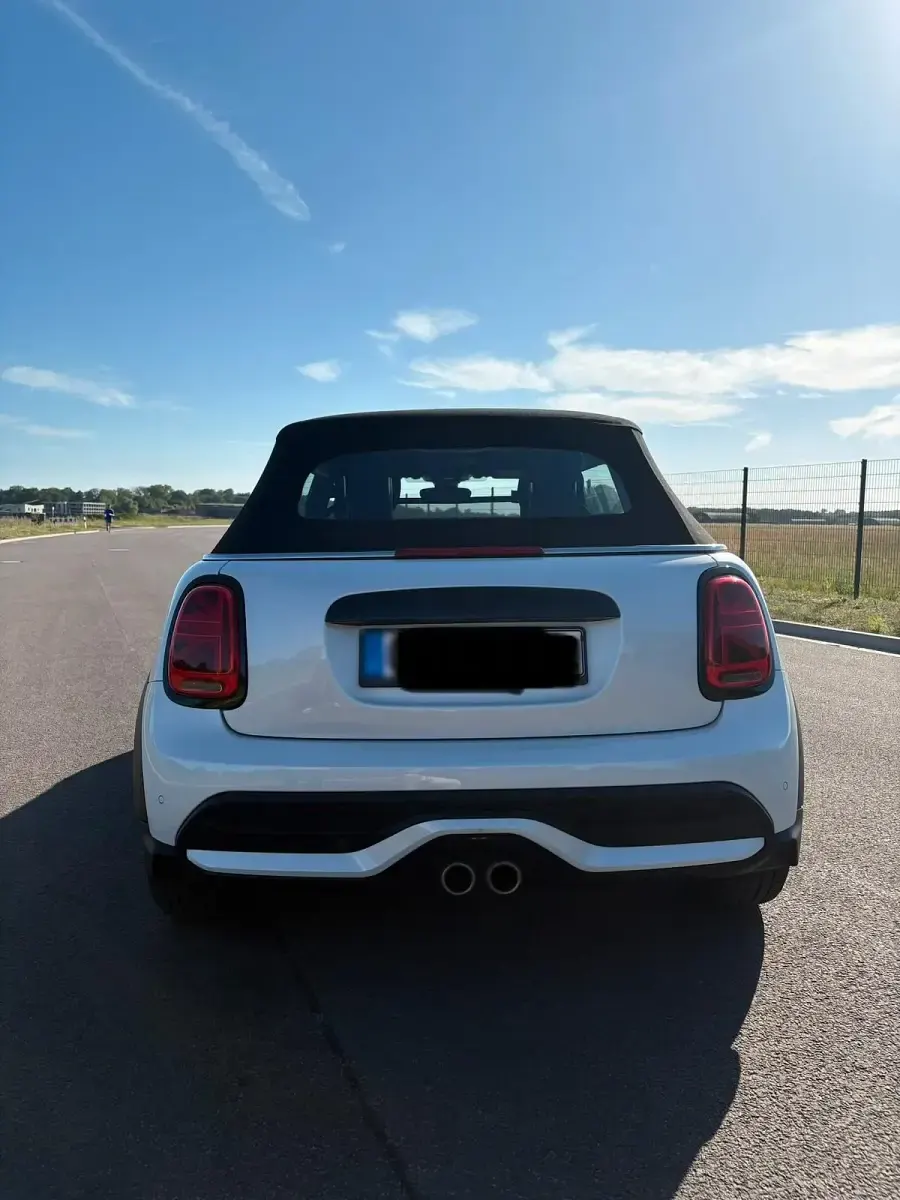 Gebraucht Mini Cooper S Cabriolet 178 PS (130 kW) 2023 Weiß Cabrio