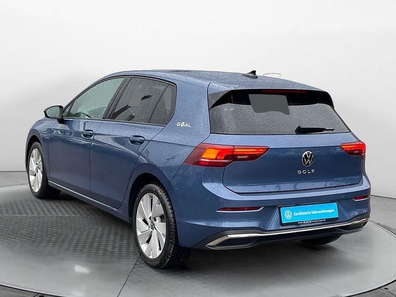 Gebraucht VW Golf Goal 116 PS (85 kW) 2024 Anemonenblau metallic Limousine