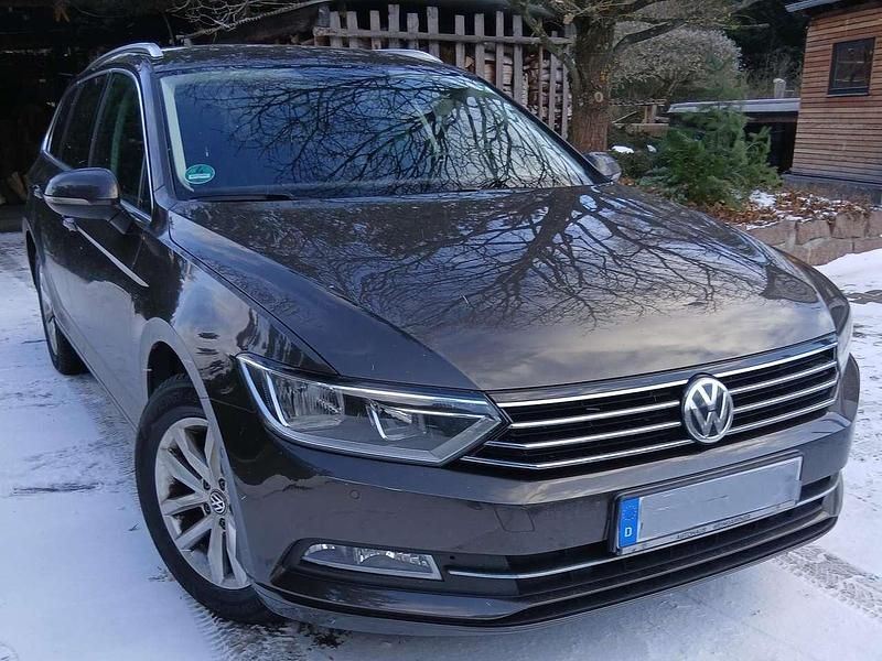 Gebraucht VW Passat Comfortline 125 PS (91 kW) 2015 Schwarz Kombi