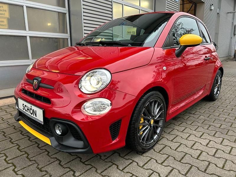 Gebraucht Abarth 695 179 PS (131 kW) 2024 Rosso corsa Kleinwagen