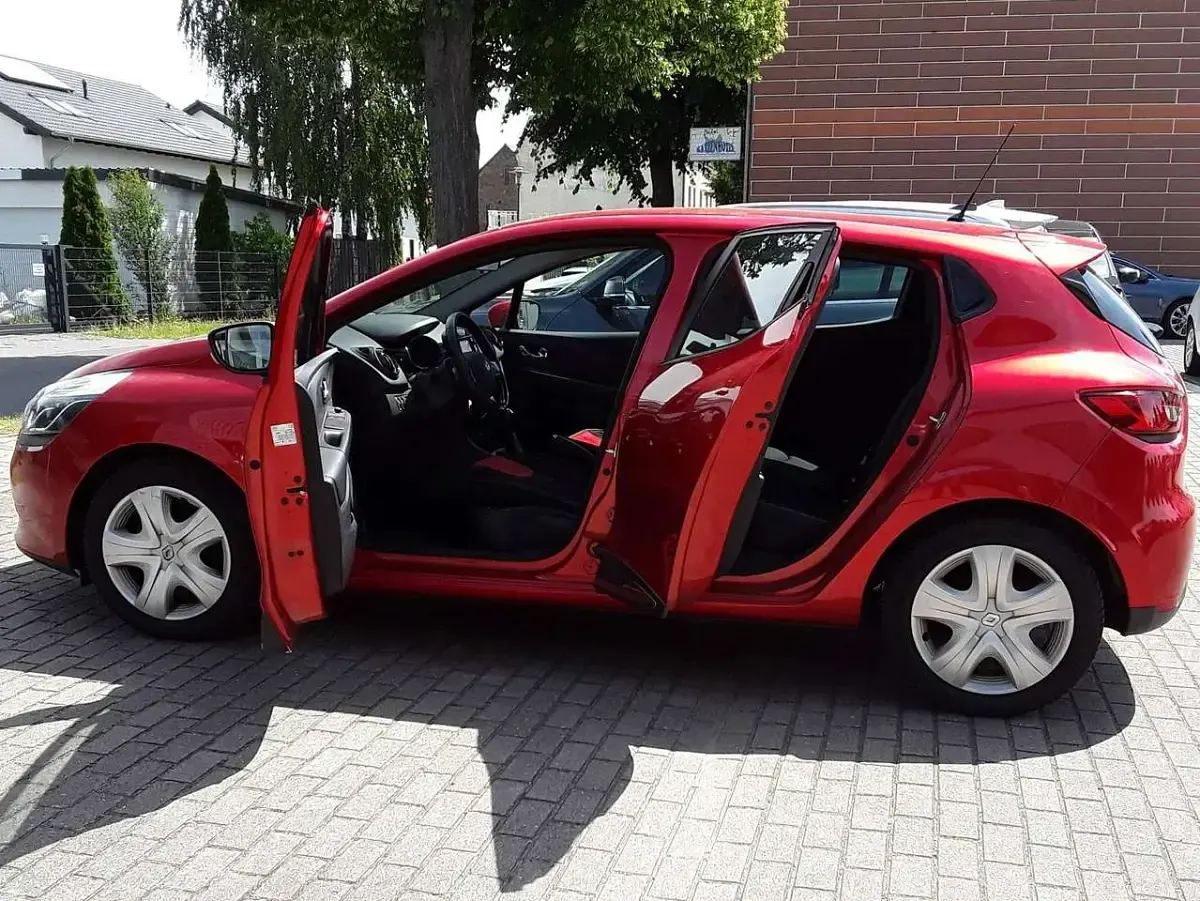Gebraucht Renault Clio Dynamique 73 PS (53 kW) 2014 Feuerrot Kleinwagen