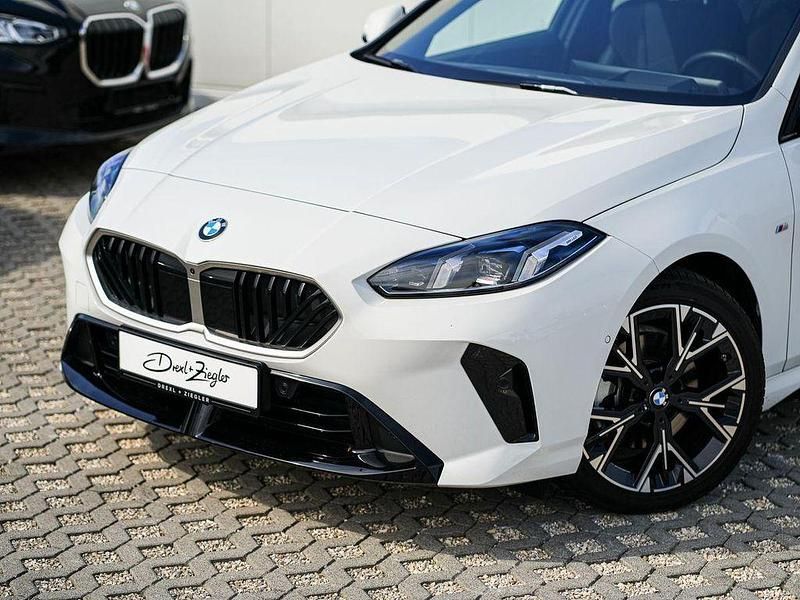 Gebraucht BMW 120 M Sport 170 PS (125 kW) 2025 Alpinweiss uni Kleinwagen