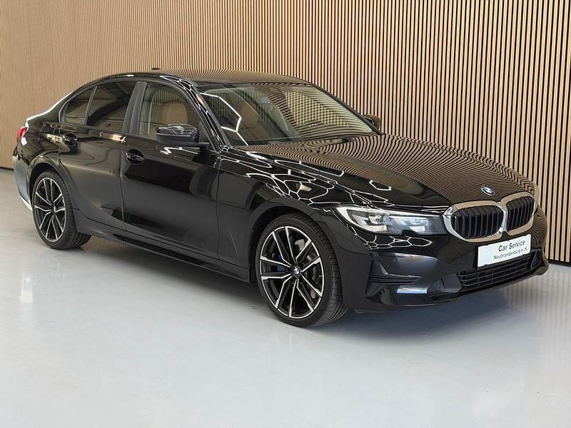Gebraucht BMW 330 Advantage 286 PS (210 kW) 2022 Schwarz Limousine