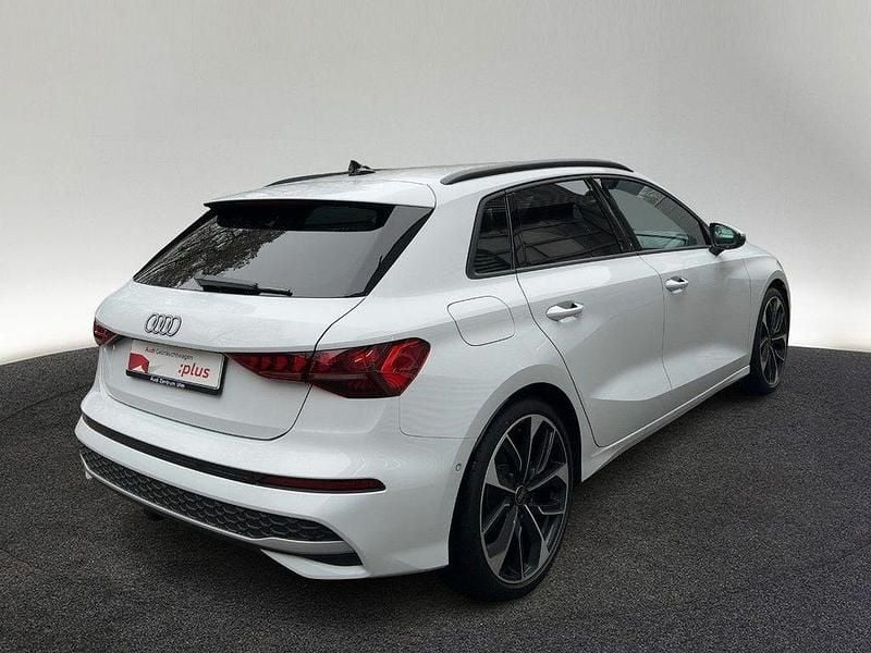 Gebraucht Audi A3 Sport 150 PS (110 kW) 2024 Gletscherweiß metallic (metallic) Limousine