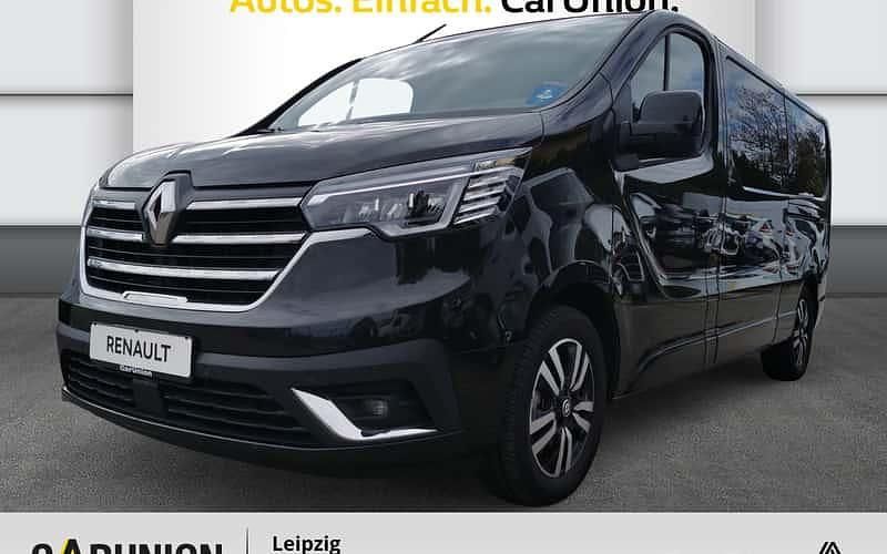 Tenebroschwarz metallic (schwarz) Gebraucht 2023 Renault Trafic Van | 47.995 € - Bild 1/4