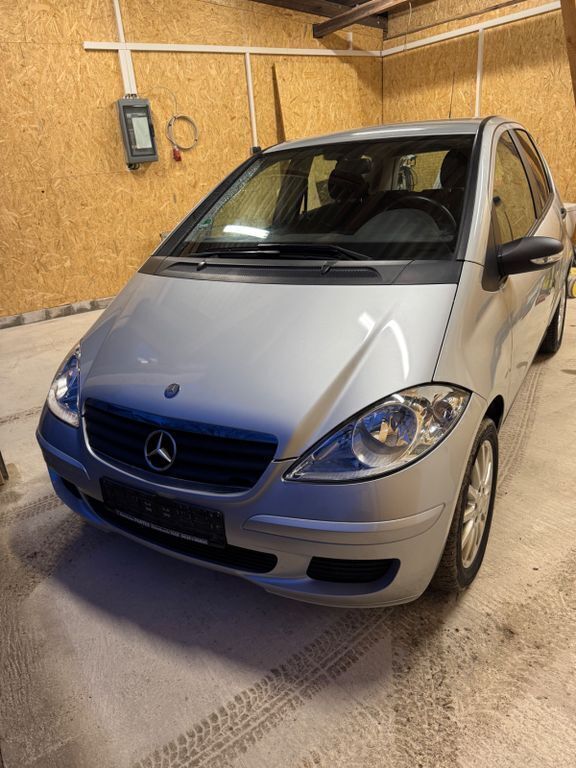 Silber Gebraucht 2005 Mercedes A170 Classic Van / Kleinbus | 1.700 € (Guter Preis) - Bild 1/4