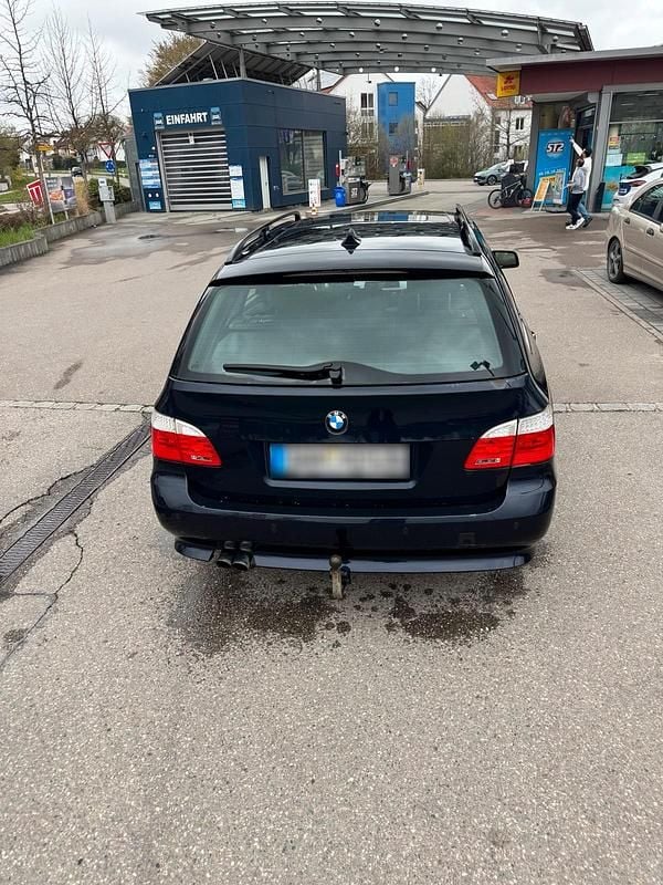 Używany BMW 530 235 KM (172 kW) 2009 Niebieski Kombi