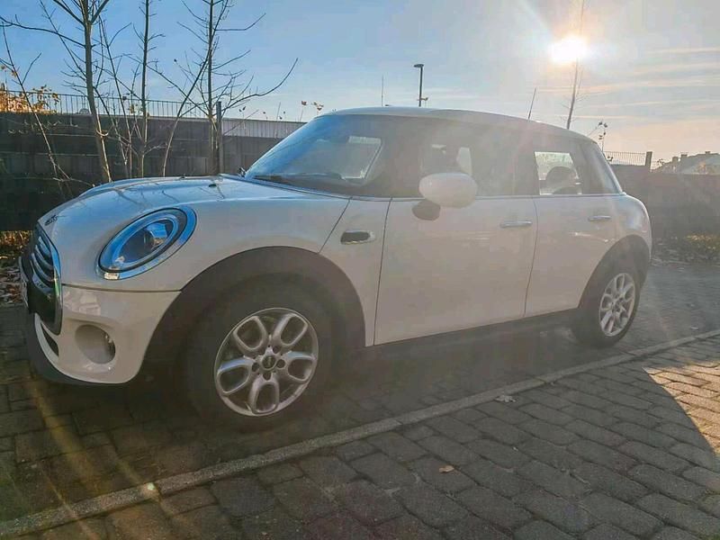 Weiß Gebraucht 2020 Mini Cooper Kleinwagen | 17.000 € (Superpreis) - Bild 1/4