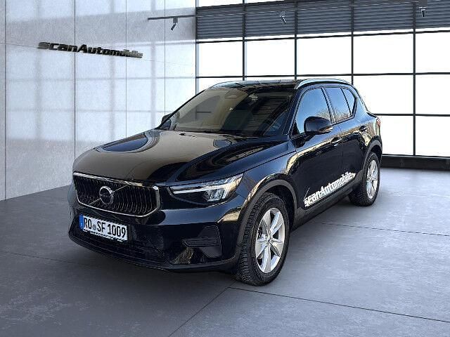 Gebraucht Volvo XC40 Core 163 PS (119 kW) 2023 Schwarz SUV