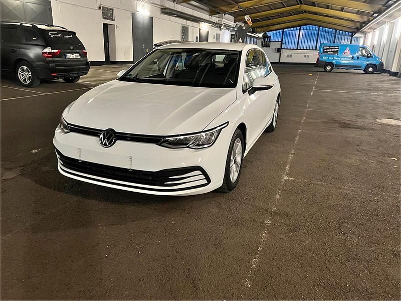 Weiß Gebraucht 2020 VW Golf VII Limousine | 14.600 € (Guter Preis) - Bild 1/4