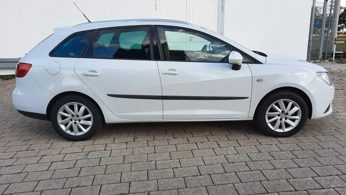 Gebraucht Seat Ibiza ST Style 75 PS (55 kW) 2013 "nevada" weiss Kombi