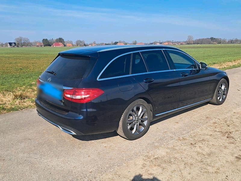 Gebraucht Mercedes C180 116 PS (85 kW) 2017 Blau Kombi