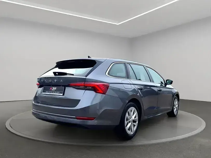 Gebraucht Skoda Octavia Style 150 PS (110 kW) 2022 Graphitegrau metallic Kombi