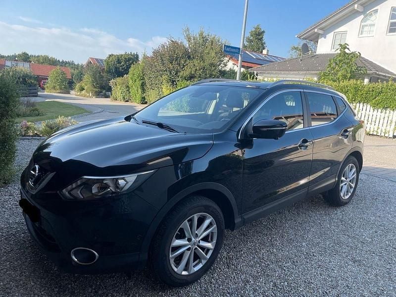 Schwarz Gebraucht 2014 Nissan Qashqai Tekna SUV | 9.100 € - Bild 1/4