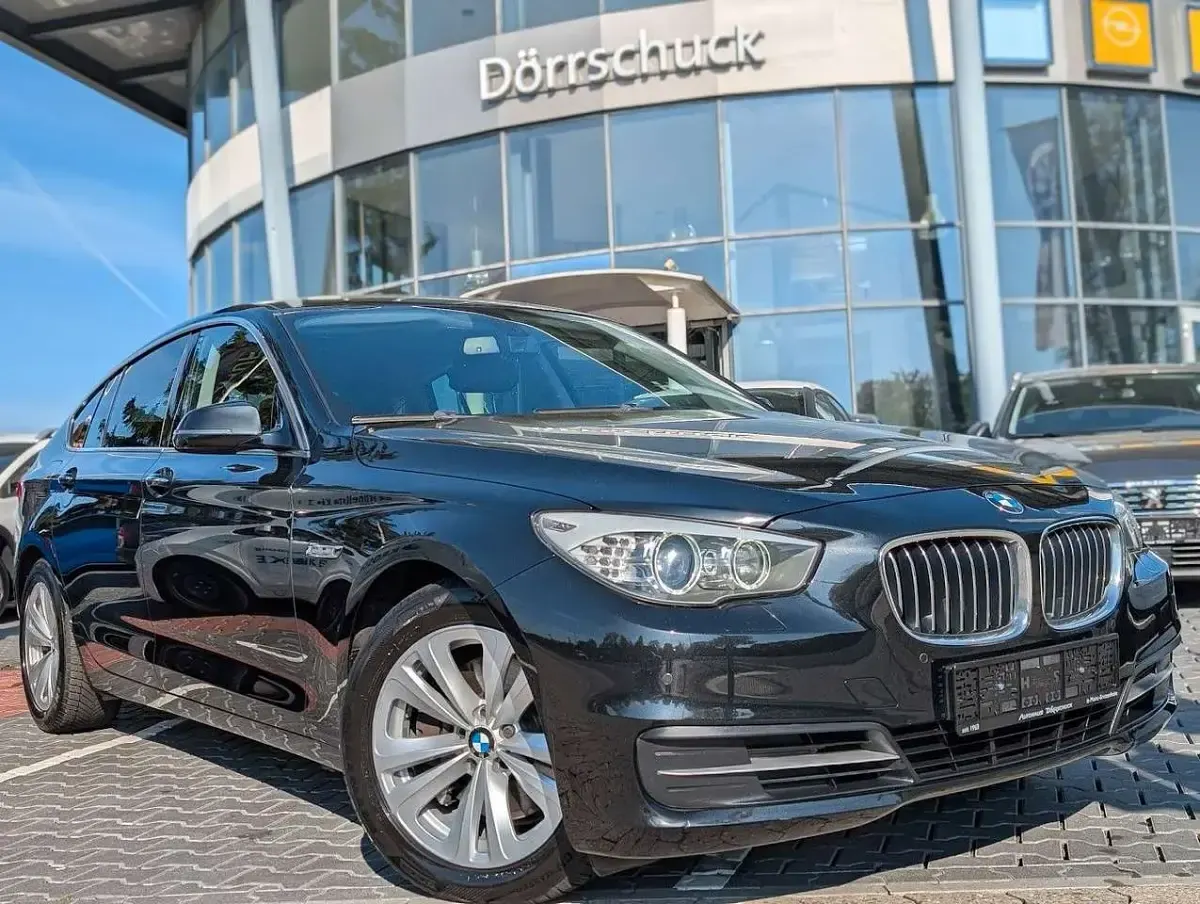 Gebraucht BMW 520 184 PS (135 kW) 2016 Black sapphire metallic Limousine