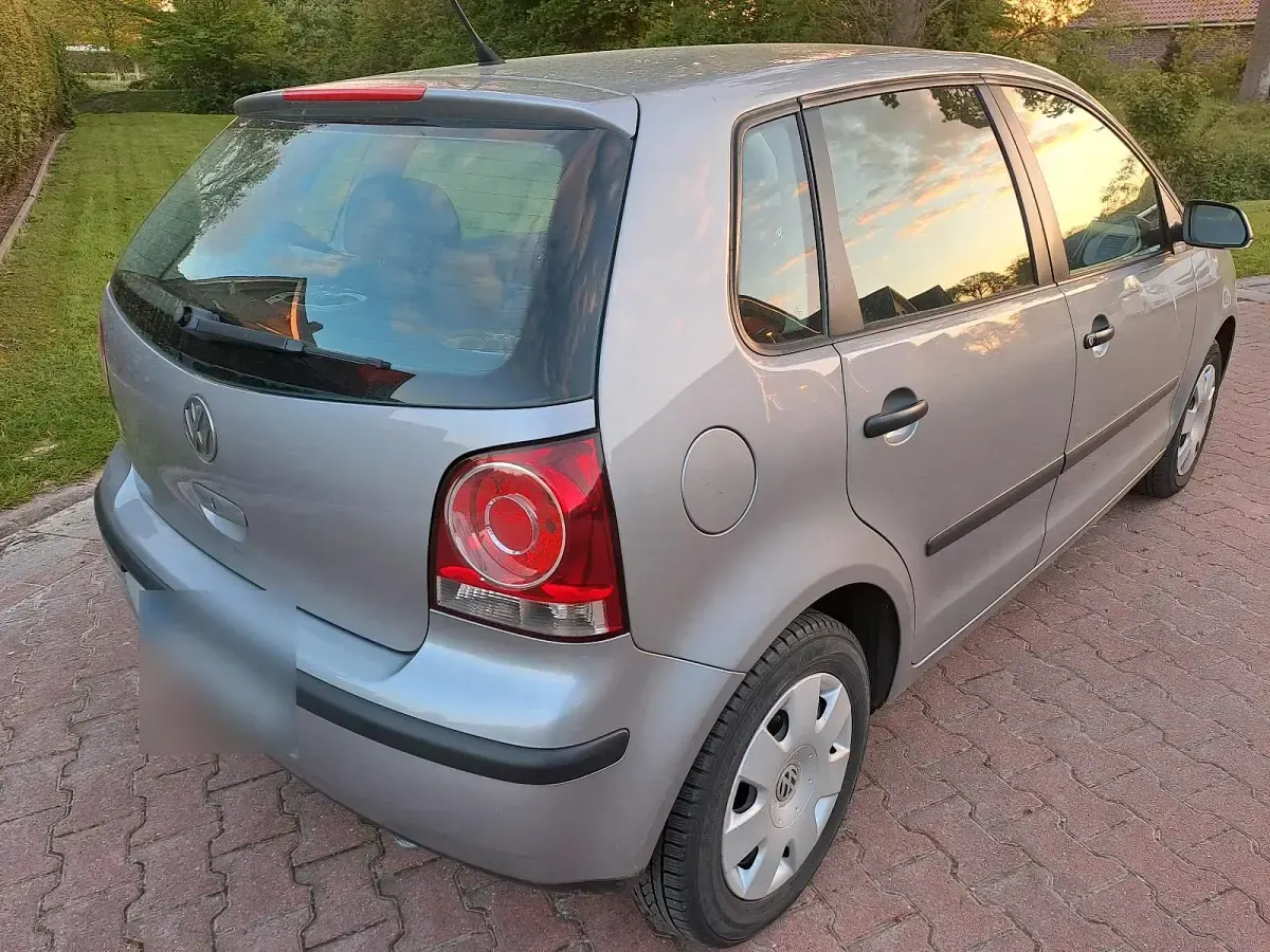 Gebraucht VW Polo 60 PS (44 kW) 2008 Grau Kleinwagen