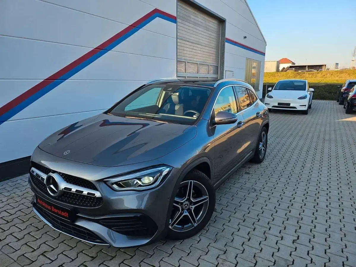 Gebraucht Mercedes GLA250 AMG 224 PS (164 kW) 2021 Grau SUV