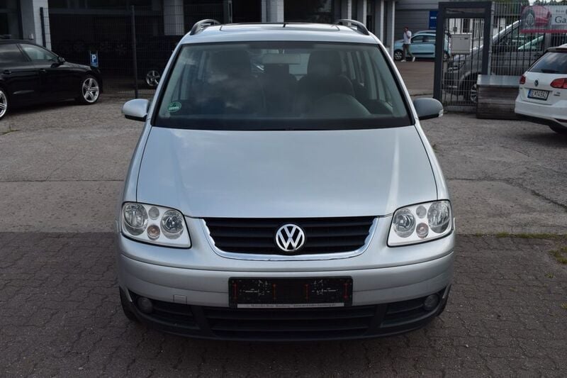 Gebraucht VW Touran 136 PS (100 kW) 2004 Silber Van / Kleinbus