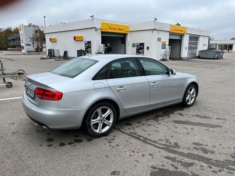 Gebraucht Audi A4 Ambiente 190 PS (139 kW) 2010 Grau Kombi