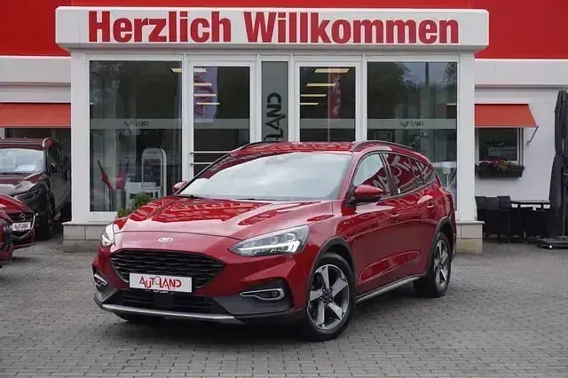 Gebraucht Ford Focus Active X 150 PS (110 kW) 2021 Rot Kombi