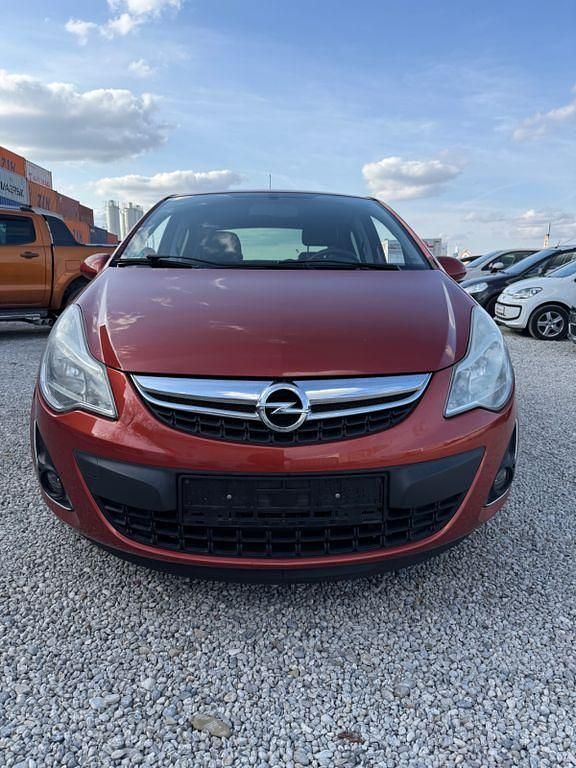 Gebraucht Opel Corsa 101 PS (74 kW) 2012 Braun Kleinwagen