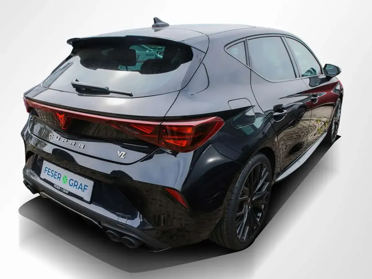 Nowe Cupra Leon VZ 300 KM (220 kW) 2026 Czarny Sedan/Limuzyna