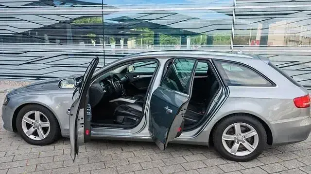 Gebraucht Audi A4 Ambition 120 PS (88 kW) 2012 Grau Kombi