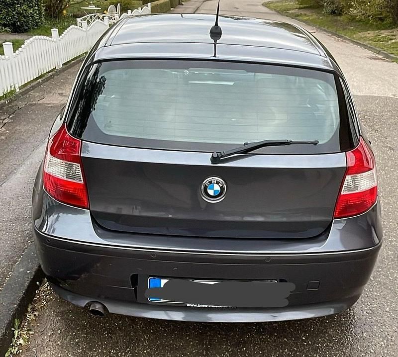 Gebraucht BMW 118 129 PS (94 kW) 2007 Grau Kleinwagen