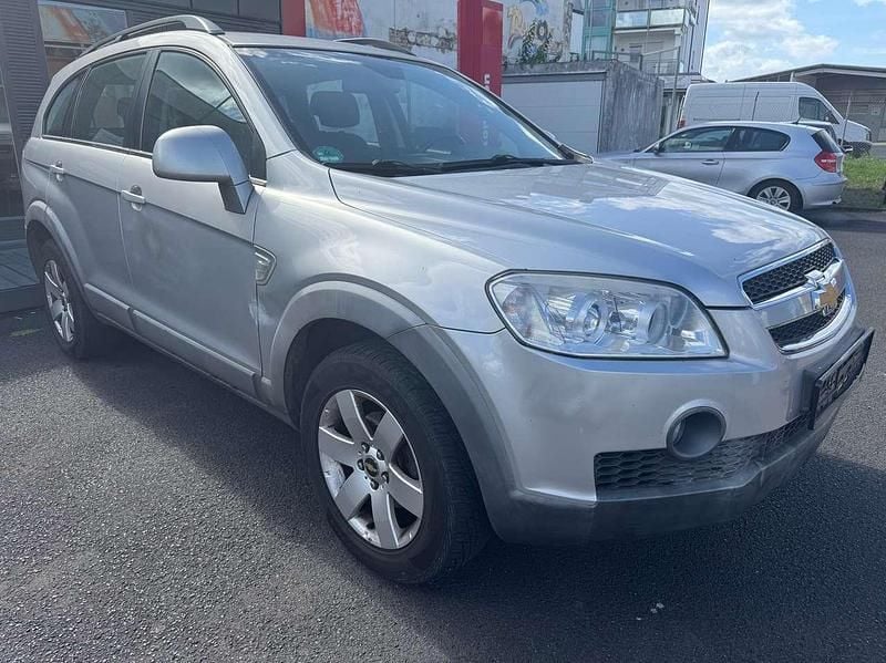 Other Gebraucht 2009 Chevrolet Captiva SUV | 1.950 € - Bild 1/4