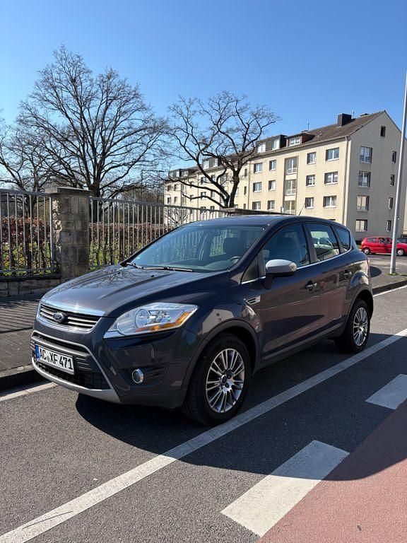Gebraucht Ford Kuga Individual 140 PS (102 kW) 2012 Grau SUV