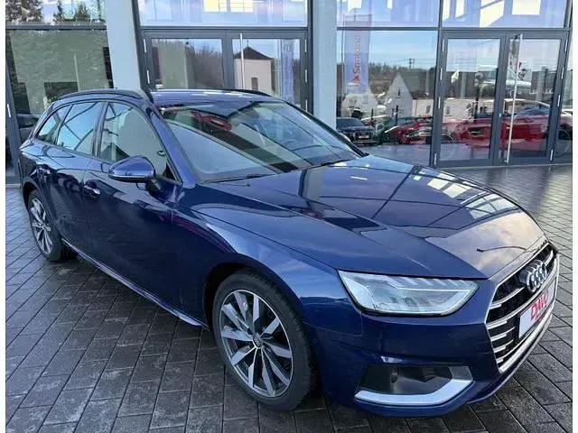 Gebraucht Audi A4 Advanced 190 PS (139 kW) 2020 Blau Kombi
