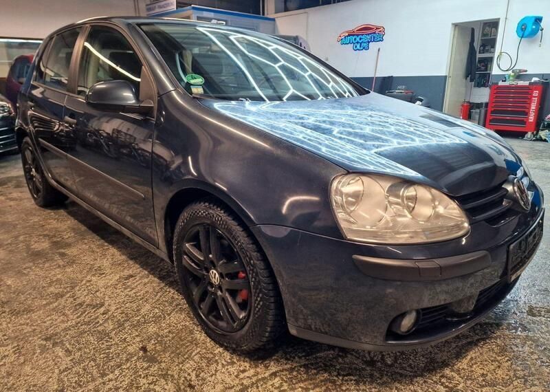 Blau Gebraucht 2004 VW Golf V Trendline Kleinwagen | 2.999 € (Fairer Preis) - Bild 1/4