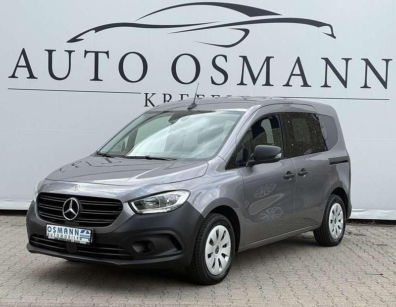 Grau Gebraucht 2023 Mercedes Citan 110 Kombi | 19.950 € (Fairer Preis) - Bild 1/4