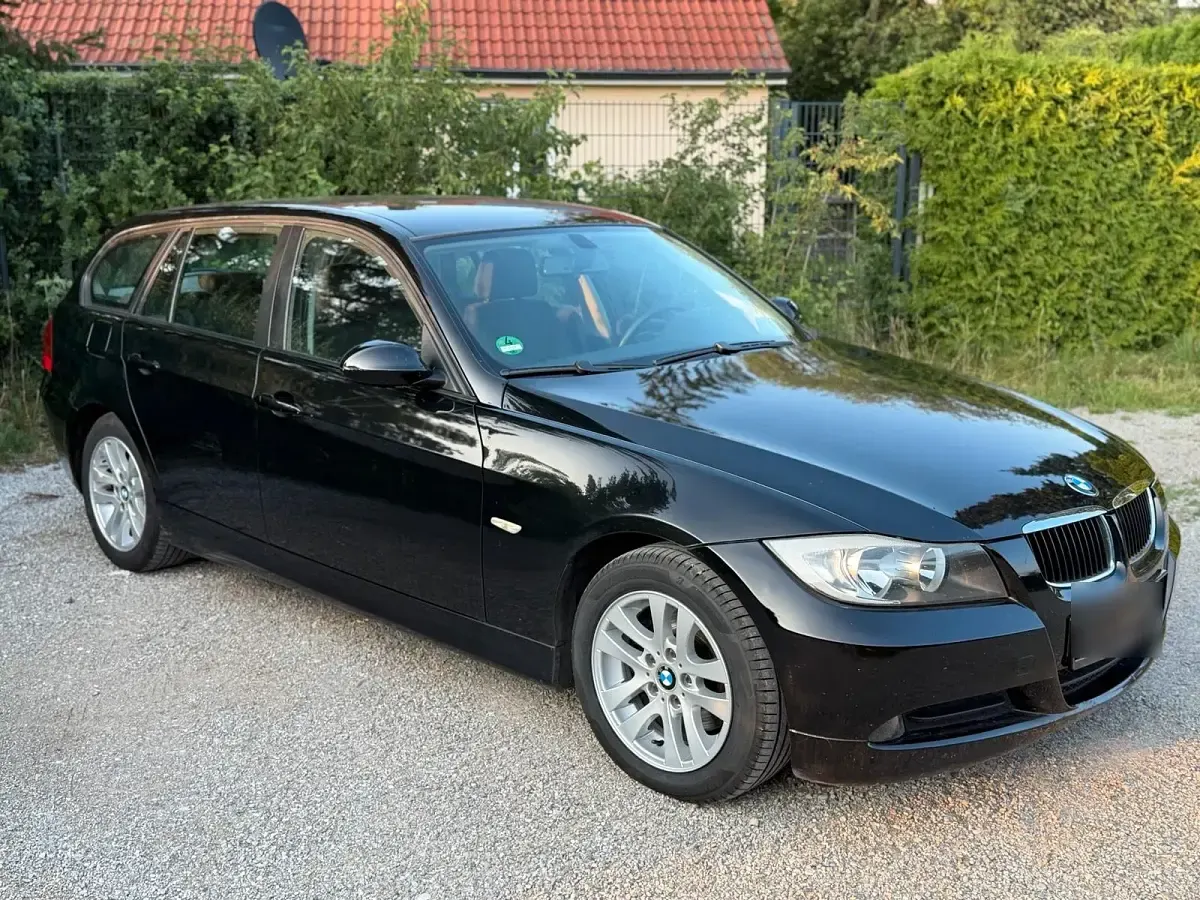 Gebraucht BMW 318 143 PS (105 kW) 2007 Schwarz Kombi
