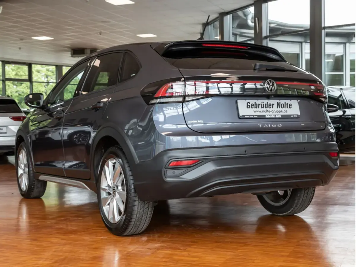 Usata VW Taigo Life 110 CV (80 kW) 2022 Grigio SUV