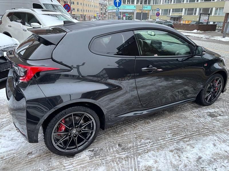 Gebraucht Toyota Yaris 261 PS (191 kW) 2022 Schwarz Kleinwagen