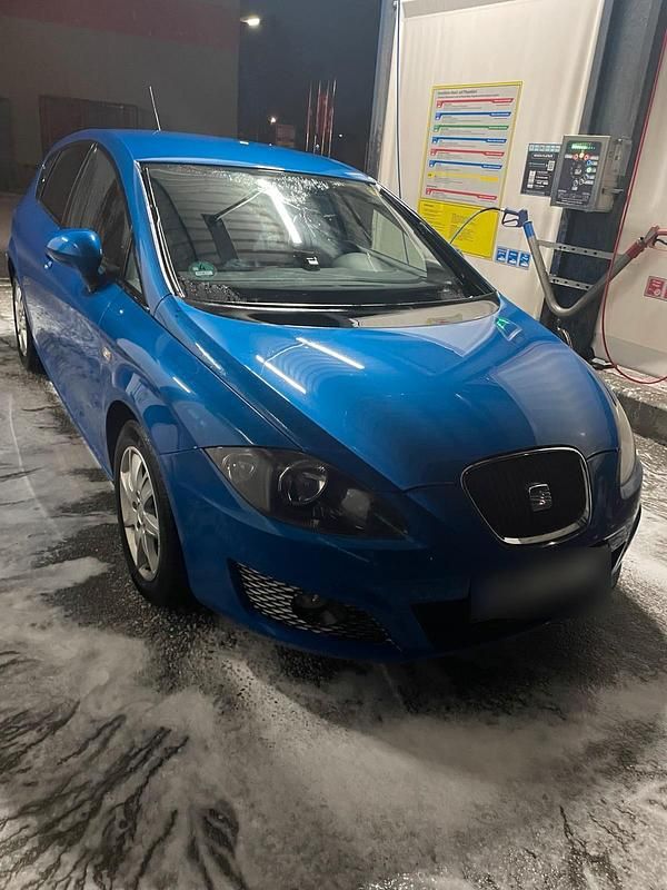 Gebraucht Seat Leon 105 PS (77 kW) 2010 Blau Kleinwagen