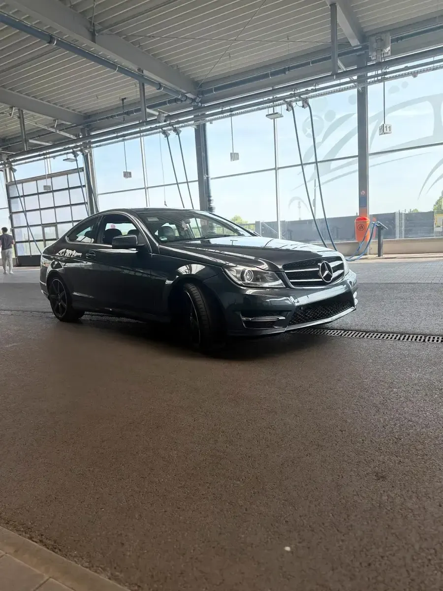 Gebraucht Mercedes C220 AMG line 170 PS (125 kW) 2013 Coupé