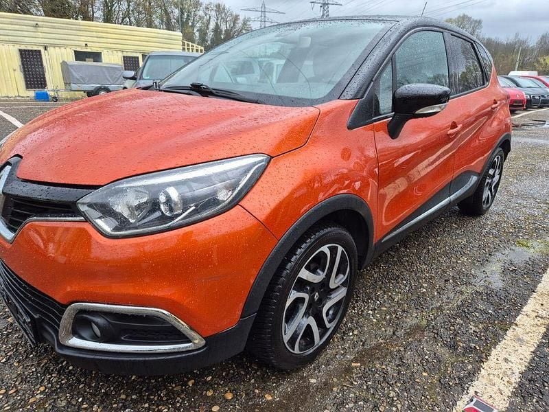 Gebraucht Renault Captur Luxe 90 PS (66 kW) 2014 Orange SUV