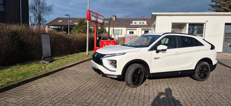 Gebraucht Mitsubishi Eclipse Cross 98 PS (72 kW) 2022 Weiß SUV