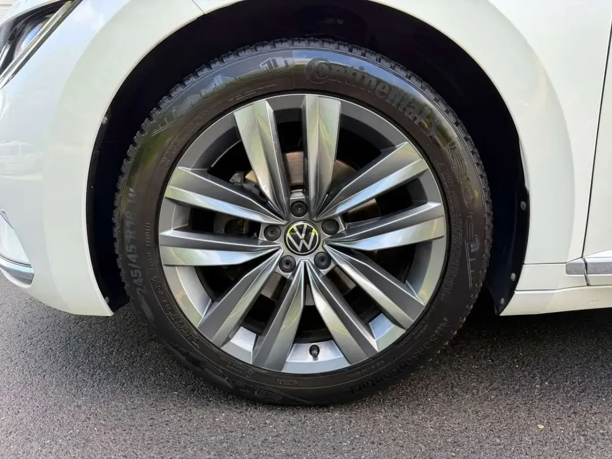 Usata VW Arteon Elegance 150 CV (110 kW) 2024 Bianco Station wagon